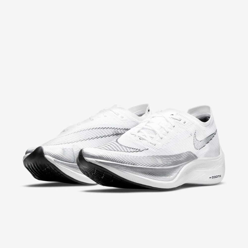 NWT Nike ZoomX Vaporfly Next% 2